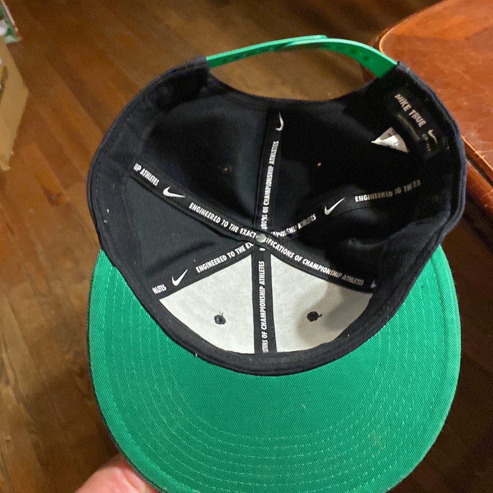Nike true Sri-fit snap back hat - Picture 8 of 9